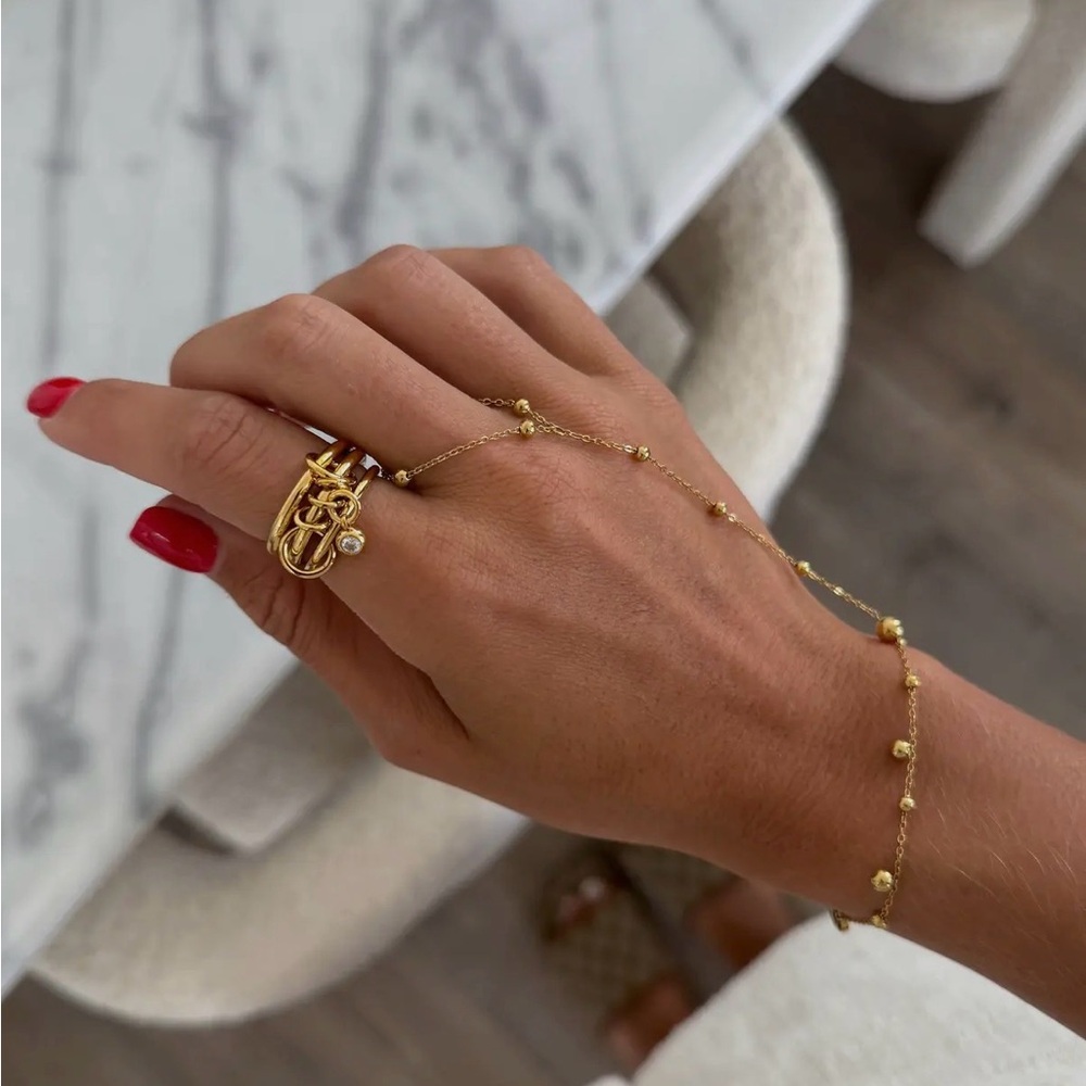NEW Elegant 18k gold filled ring